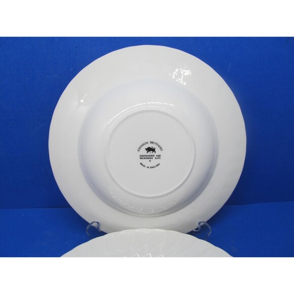 Johnson Brothers Swirl Pattern Set Of 3 White 8 1/2" Round Rimmed Soup Bowls VGC - Picture 3 of 7